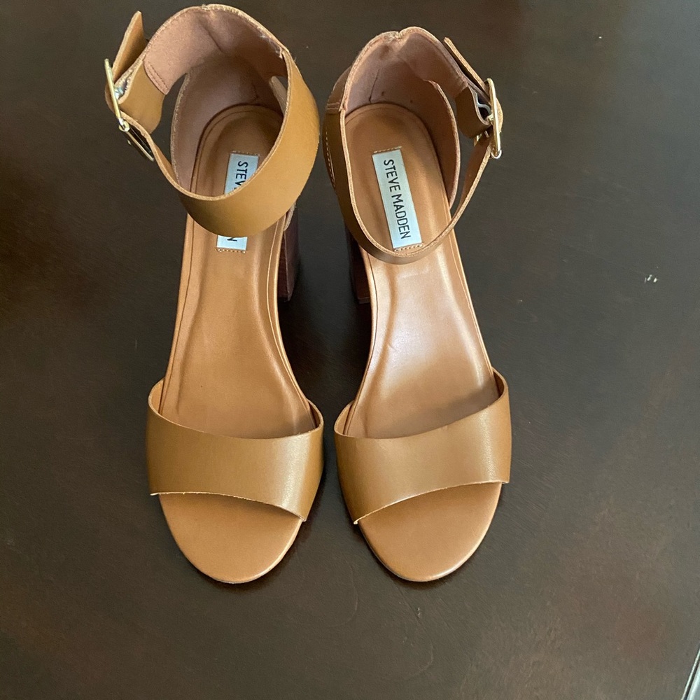 Steve Madden Estoria Heel